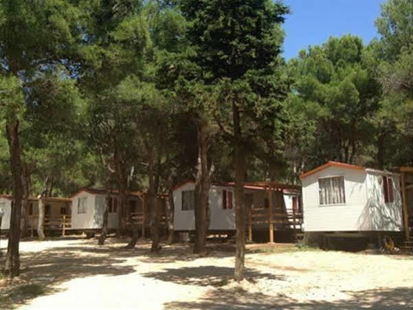 Camp Porat Ξενοδοχείο Povljana Εξωτερικό φωτογραφία