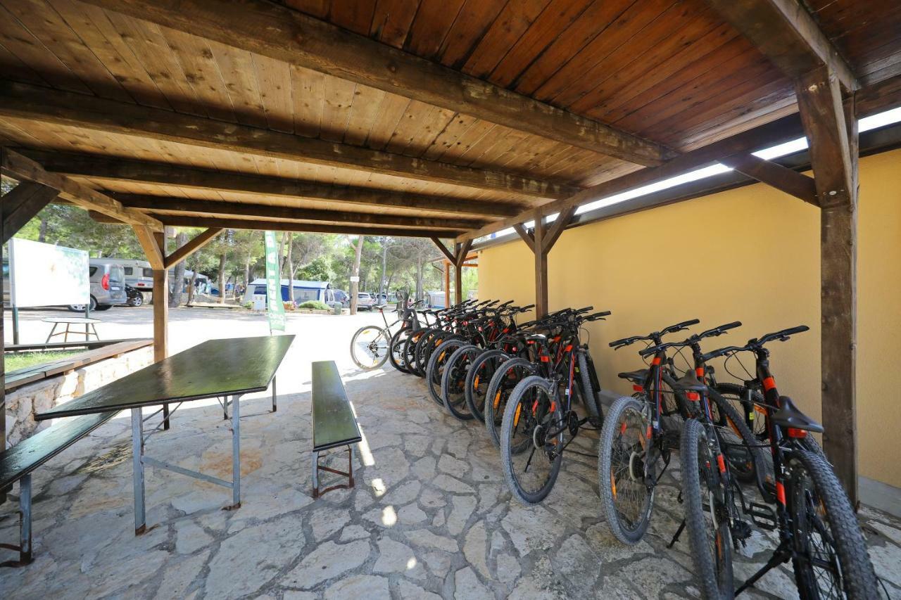Camp Porat Ξενοδοχείο Povljana Εξωτερικό φωτογραφία